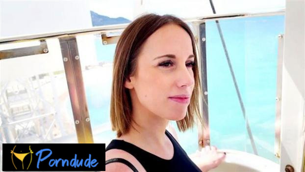 Jacquie Et Michel TV – Elodie, 25, Leaves For A Ride! - Jacquie Et Michel TV - Elodie