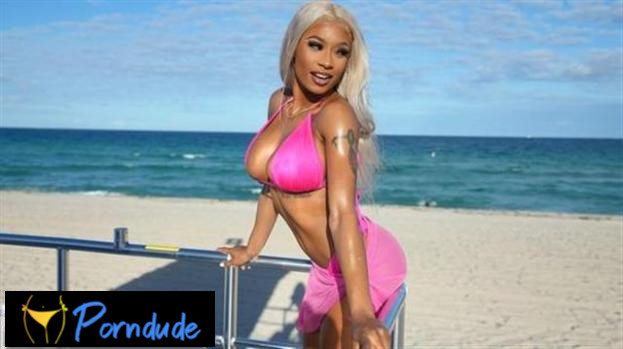 My Life In Miami – Busty Beach Babe - My Life In Miami - Sarai Minx
