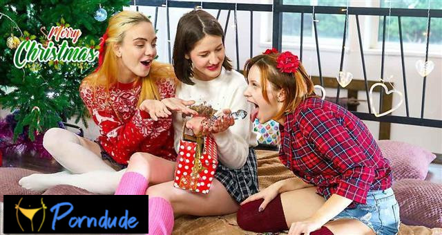 Club Sweethearts – Jolly Christmas Lesbians - Club Sweethearts - Lina Sun, Lolly Bom And Margo Von Teese