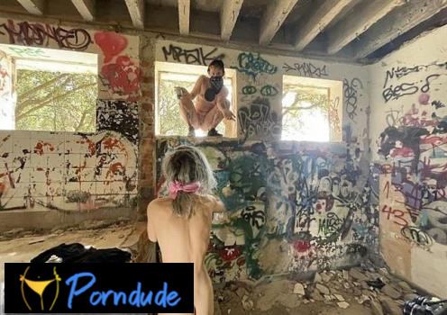 Nebraska Coeds - Brille And Poppy - Hot Chicks Painting Graffiti In The Nude On Vacation Risky Public Nudity